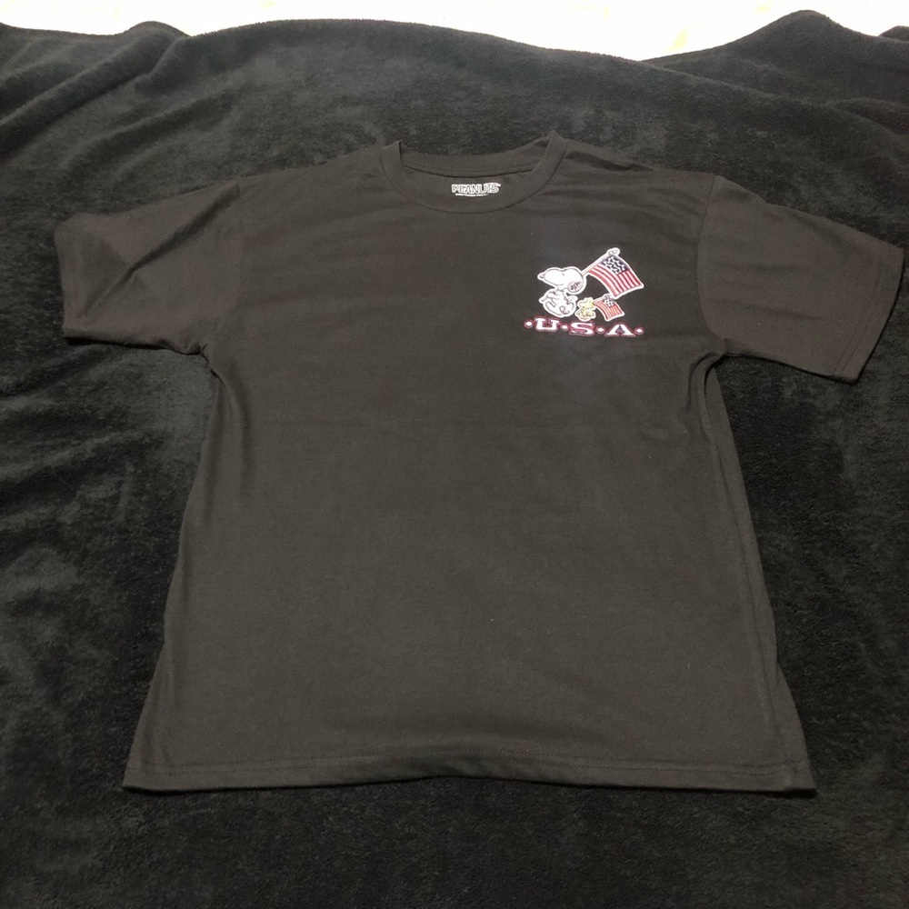 Snoopy Peanuts U.S.A. T-Shirt, Size Medium, Red/Black, Lightweight, Relaxed Fit